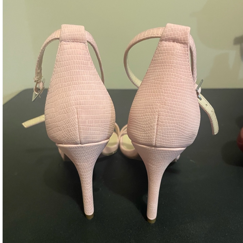 Size 8 le chateau - Picture 5 of 5